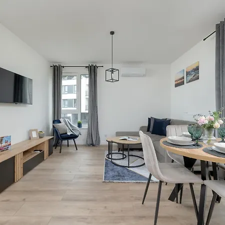 Apartament Z Klimatyzacja I Parkingiem Zbozowa By Renters Prestige Apartmán Vělička